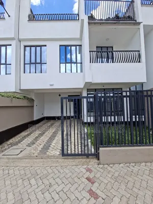 5bdrm Mansion in Milimani for sale
