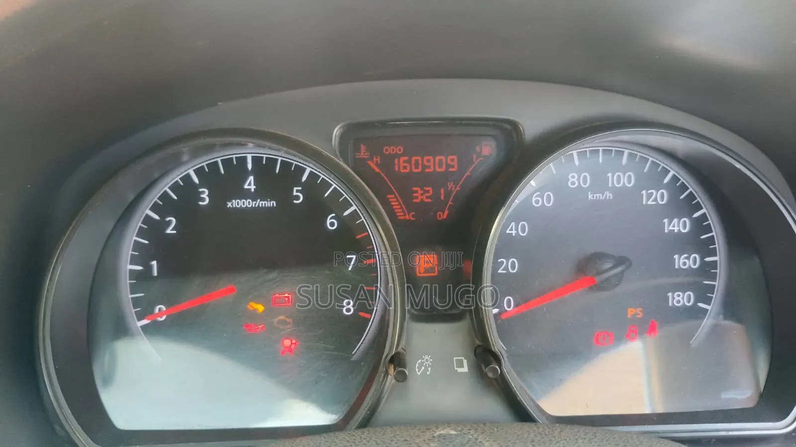 Nissan Note 2013 Maroon