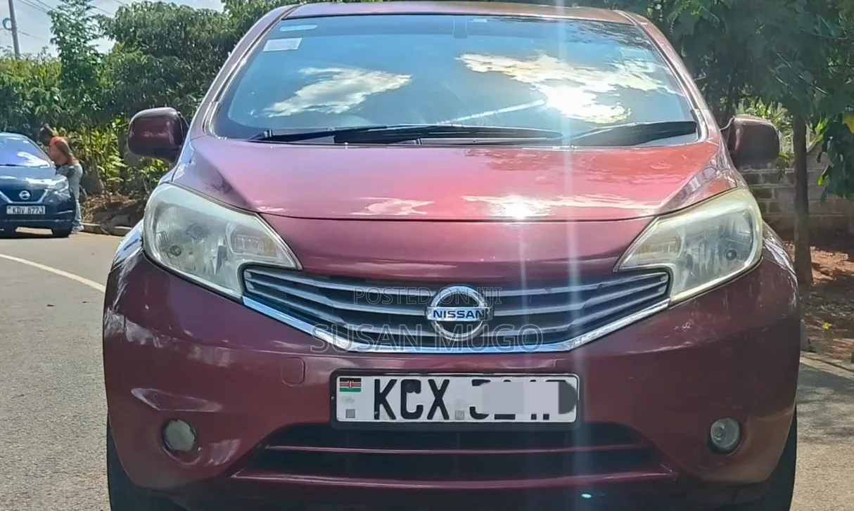 Nissan Note 2013 Maroon