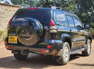 Toyota Land Cruiser Prado 2005 Black