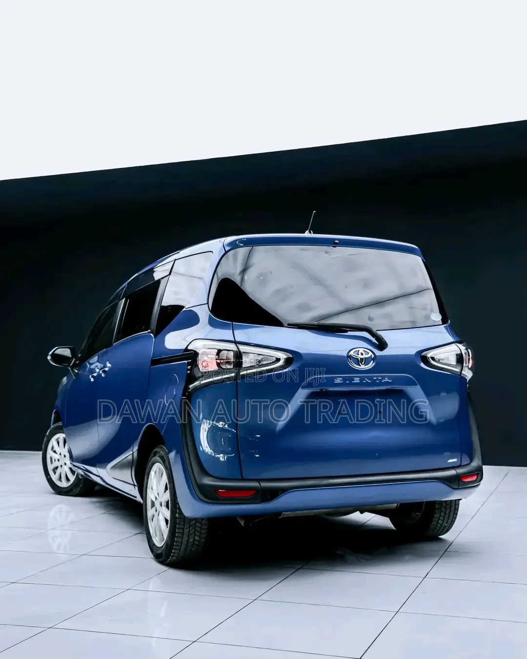 Toyota Sienta 2019 Blue
