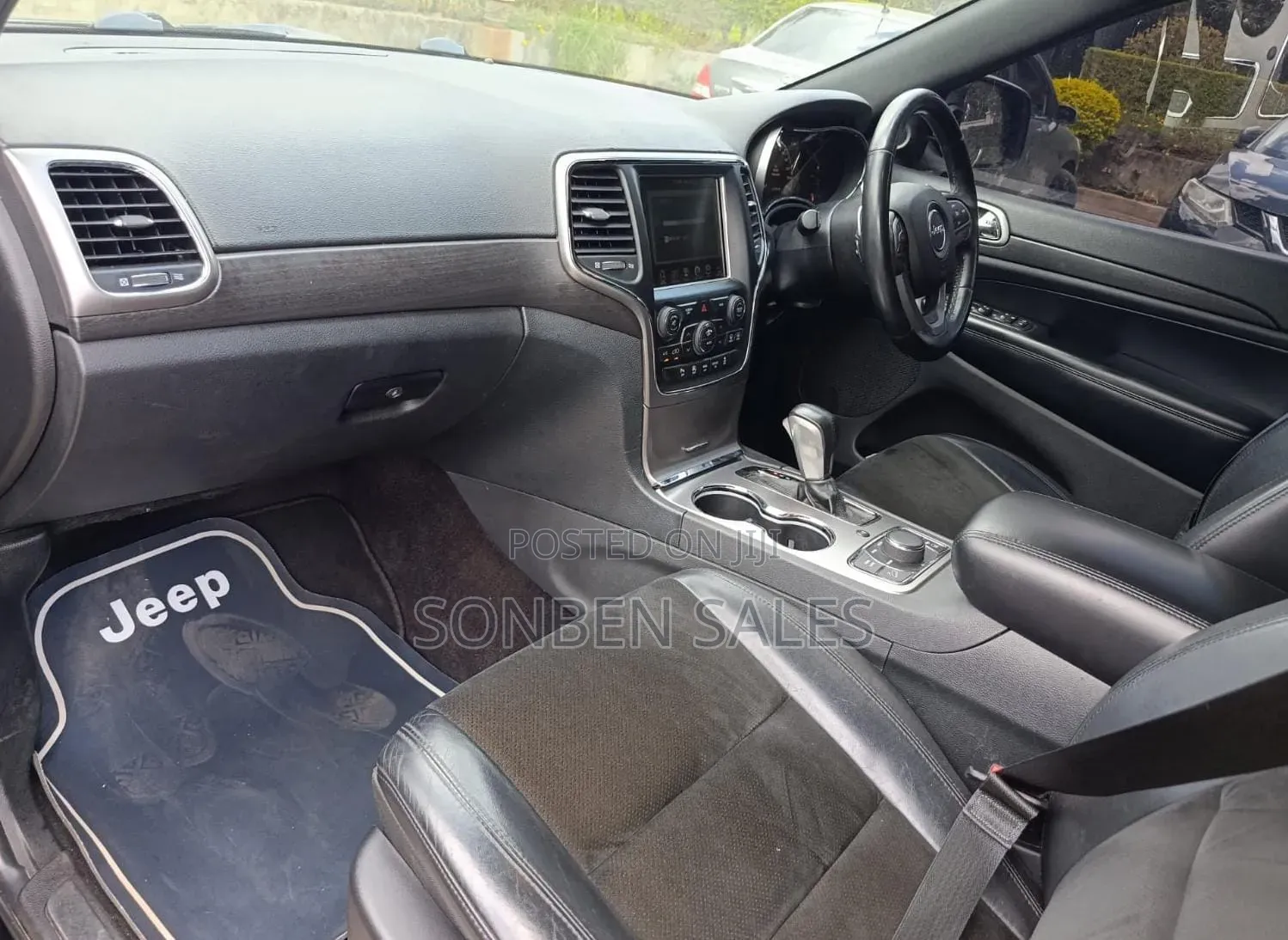 Jeep Grand Cherokee 2017 Black