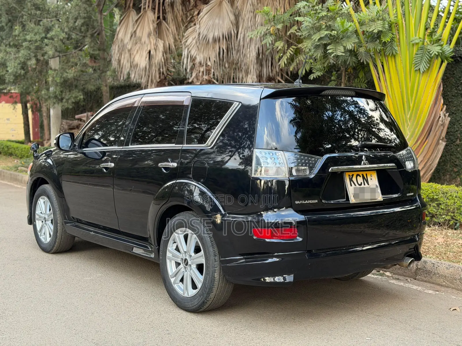 Mitsubishi Outlander 2010 Black