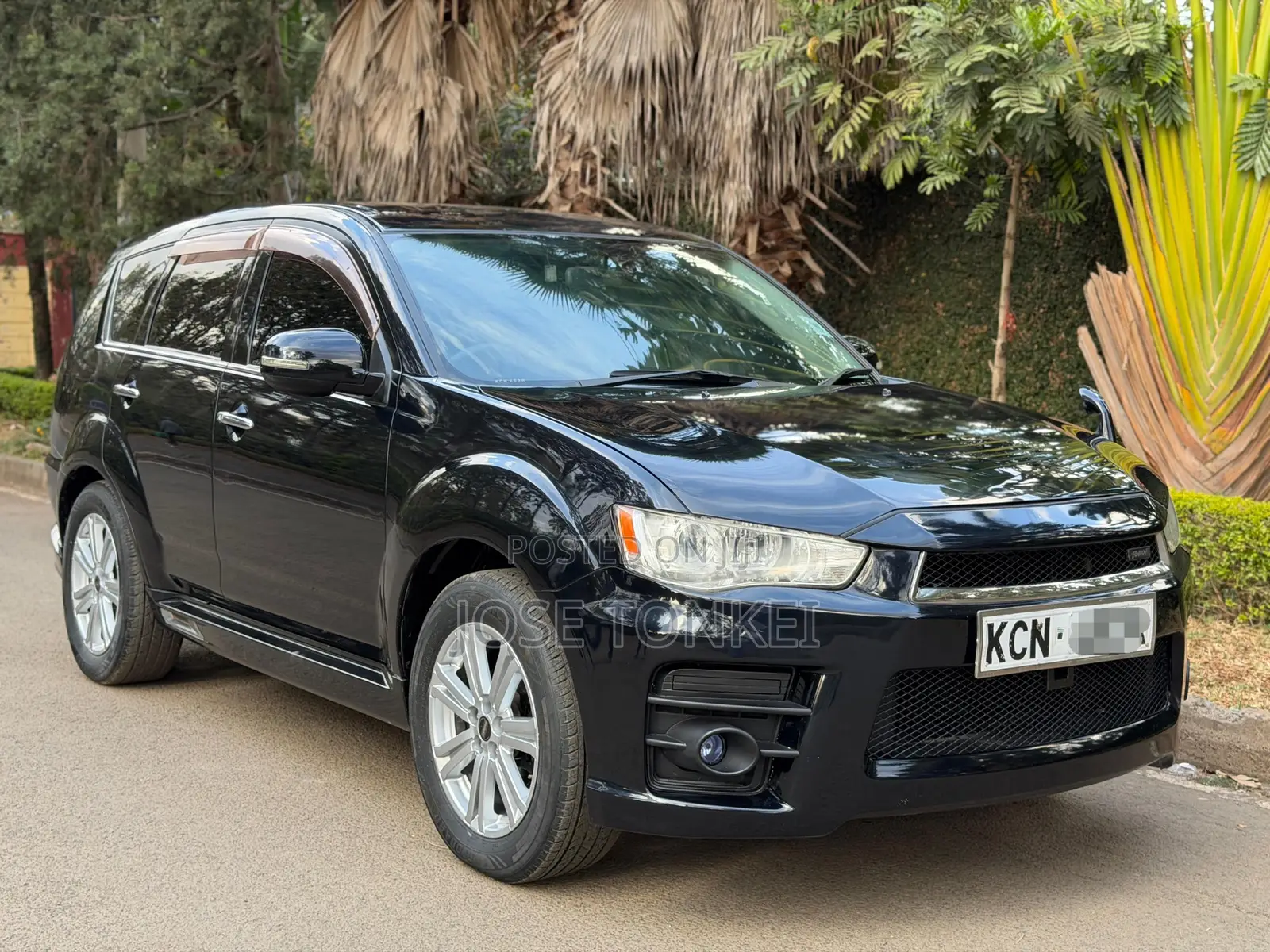 Mitsubishi Outlander 2010 Black