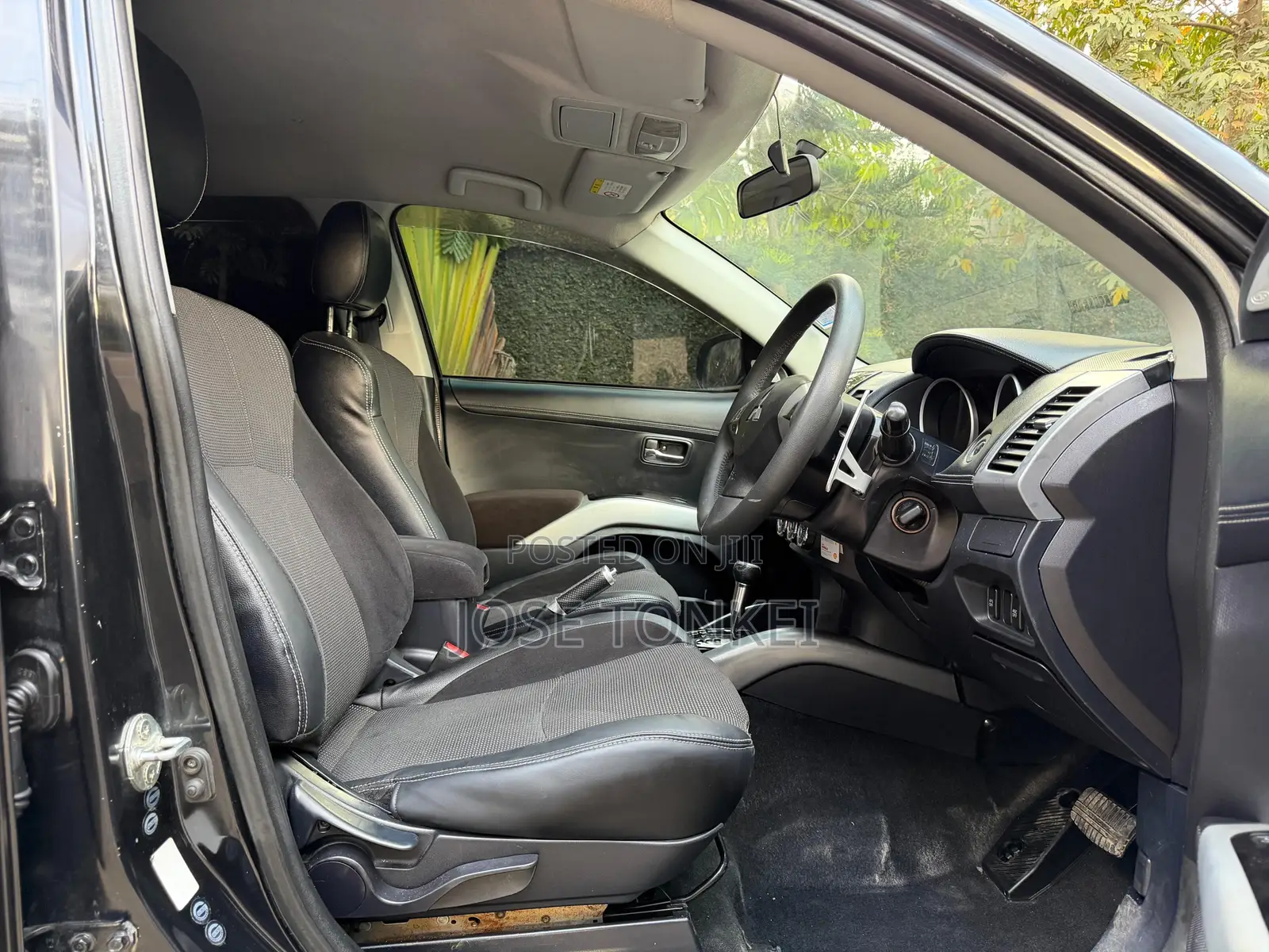 Mitsubishi Outlander 2010 Black