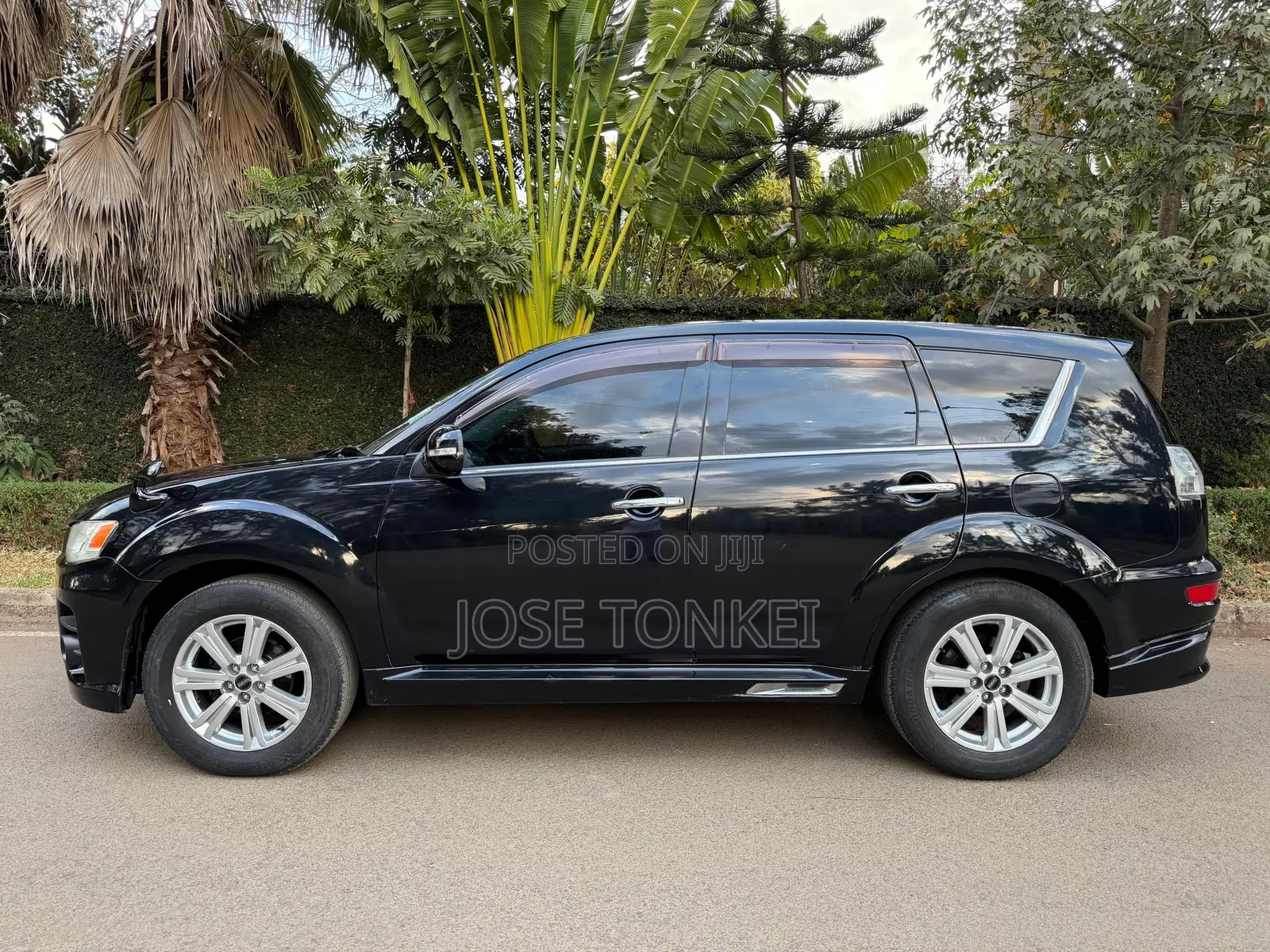 Mitsubishi Outlander 2010 Black