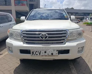 Toyota Land Cruiser 2013 White