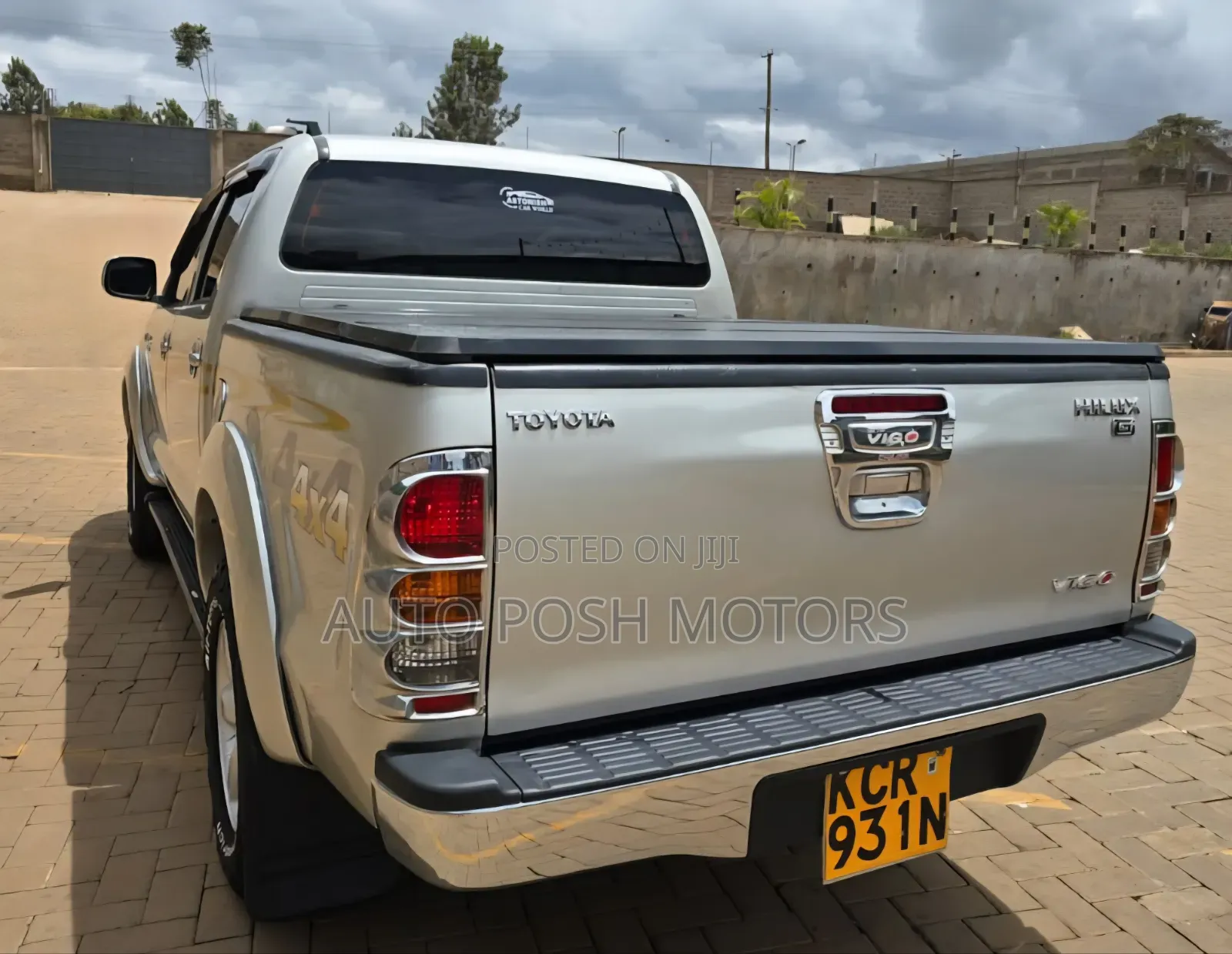 Toyota Hilux 2011 Silver