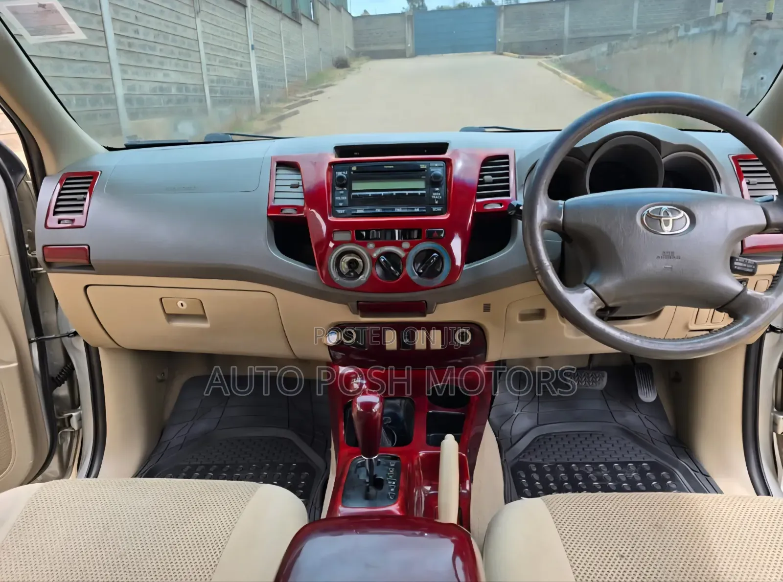 Toyota Hilux 2011 Silver