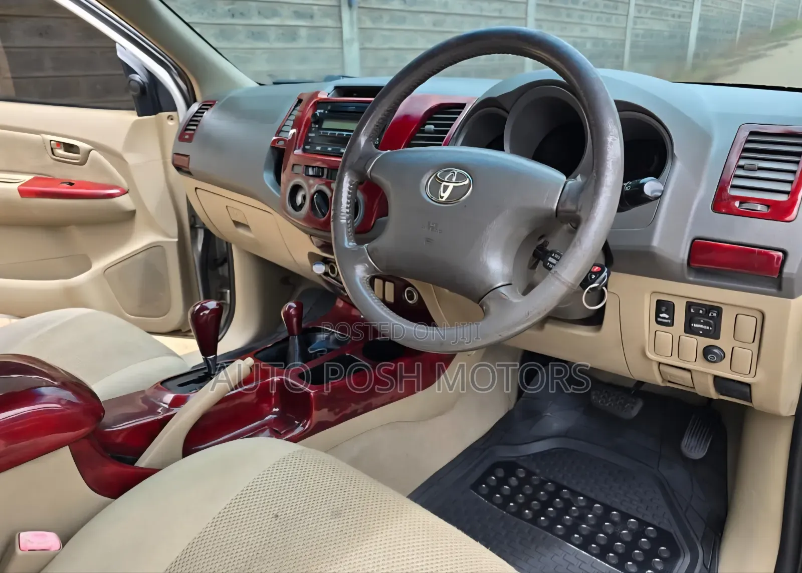 Toyota Hilux 2011 Silver