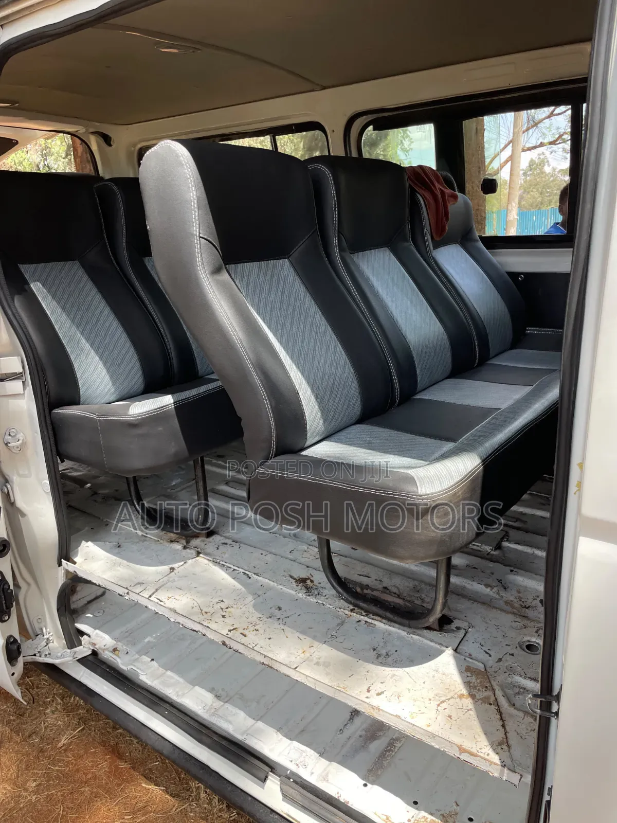 Toyota HiAce 2012 White