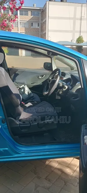 Honda Fit Automatic 2010 Blue