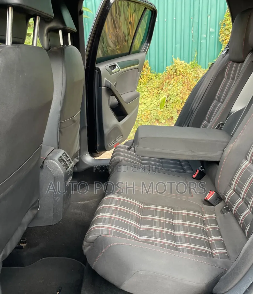 Volkswagen Golf 2013 Black