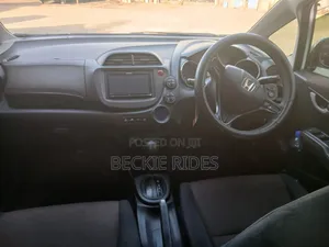 Honda Fit Shuttle 2014 White