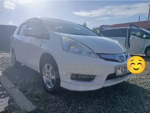 Honda Fit Shuttle 2014 White