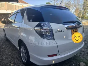Honda Fit Shuttle 2014 White
