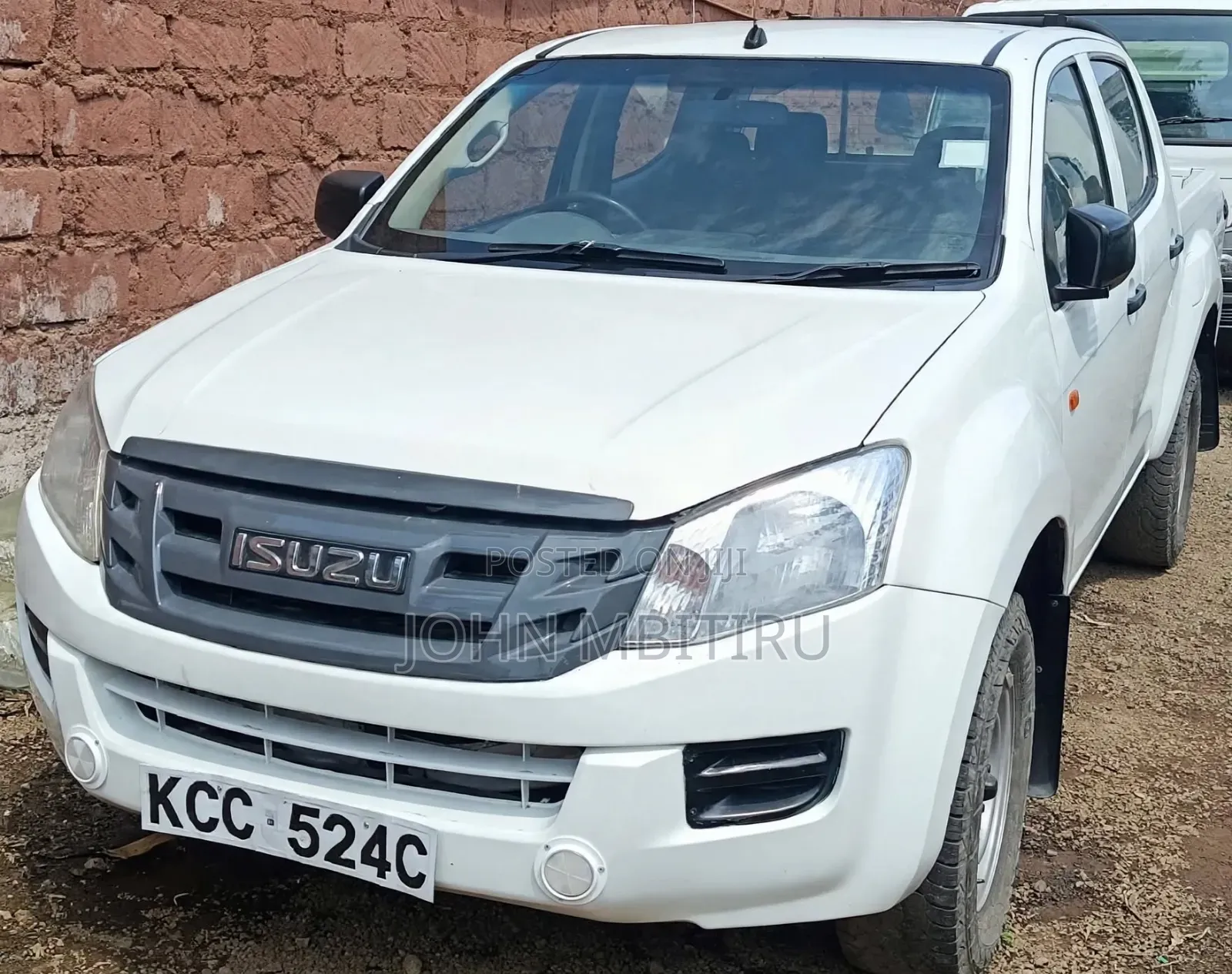 Isuzu D-MAX 2014 White