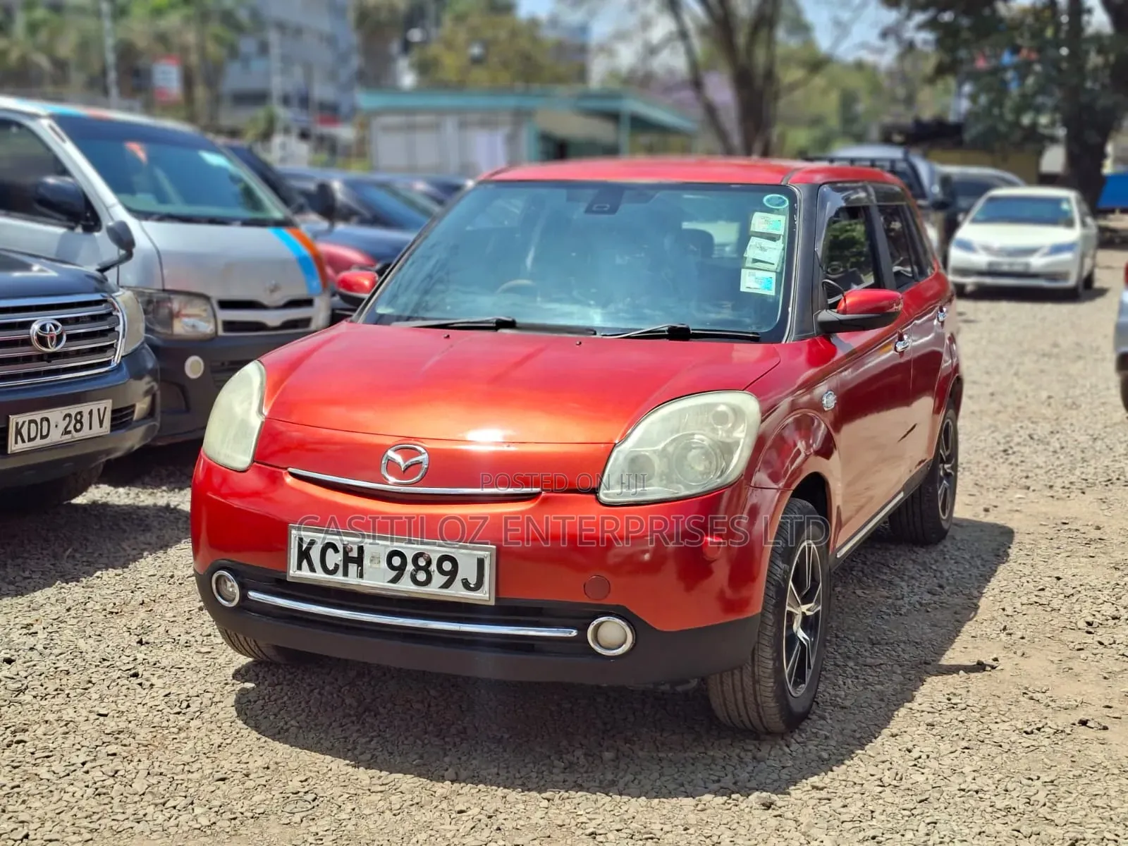 Mazda Verisa 2009 Red