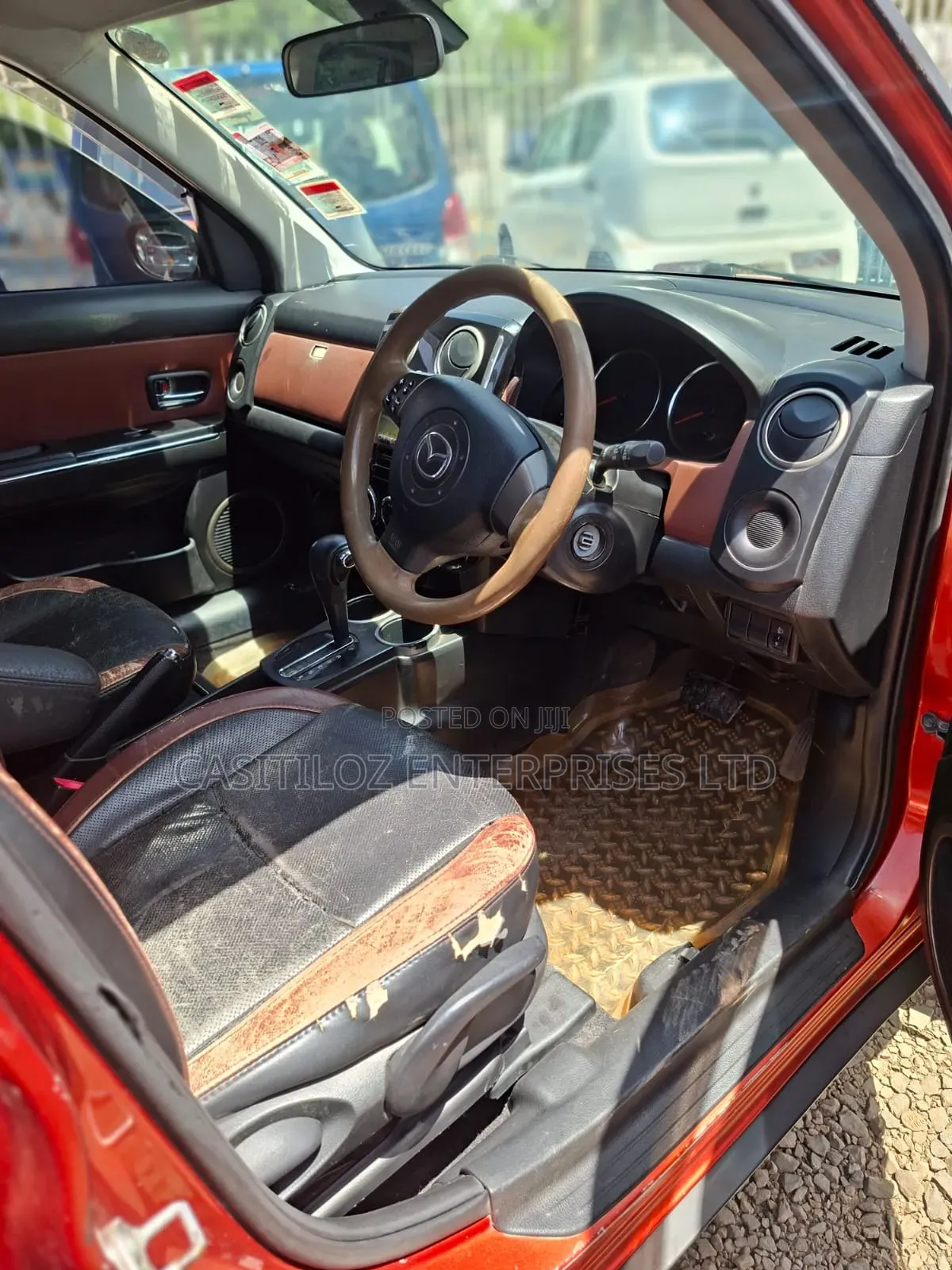 Mazda Verisa 2009 Red