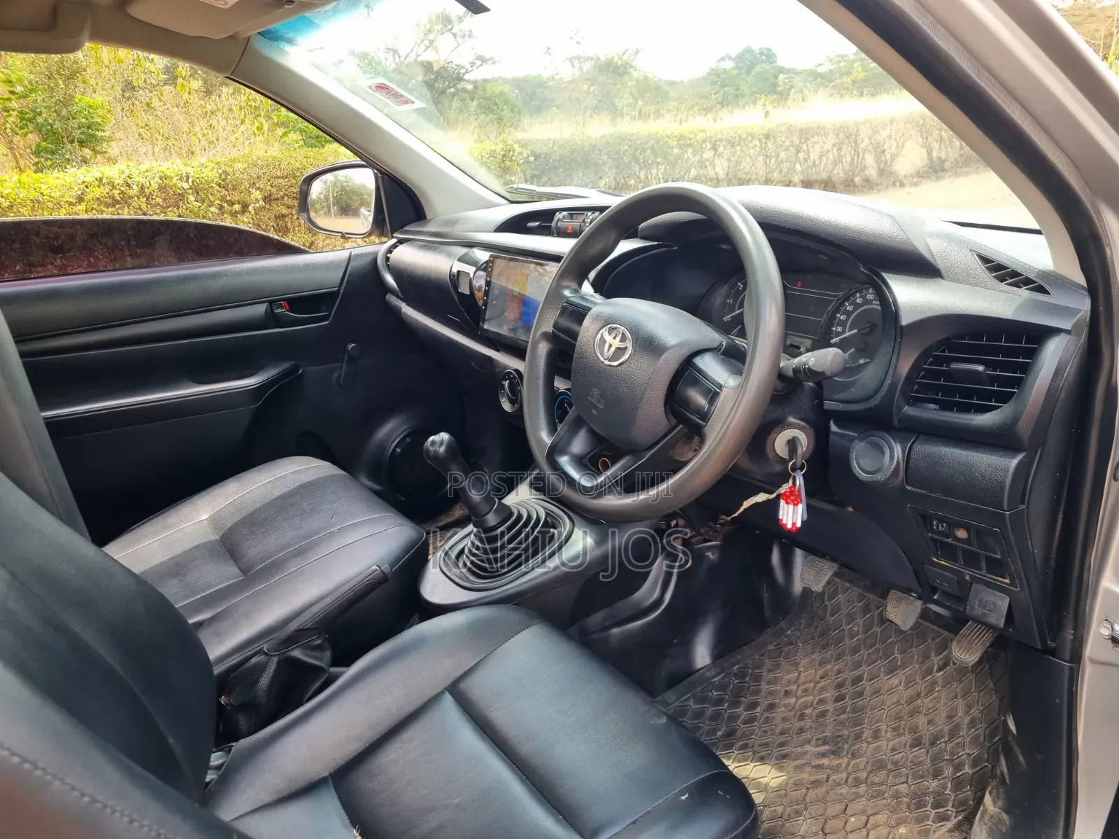 Toyota Hilux 2017 Gray
