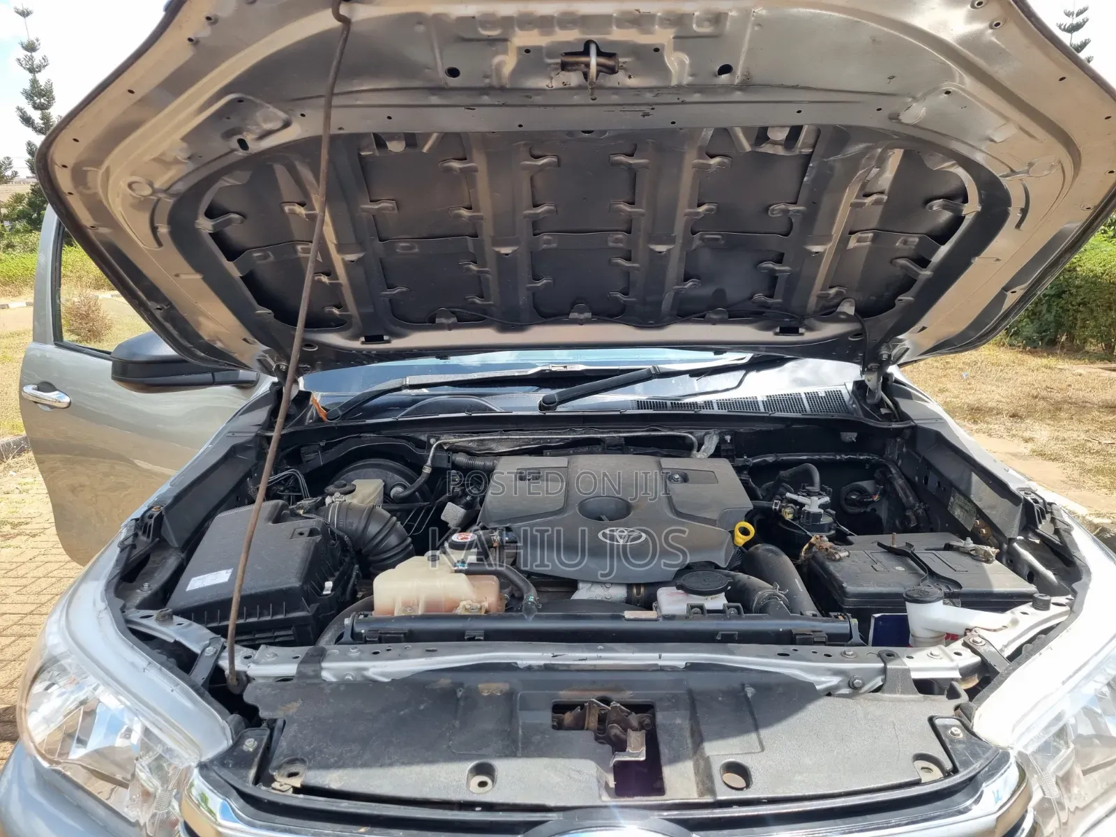 Toyota Hilux 2017 Gray