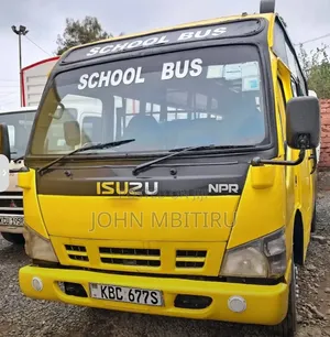 Isuzu NQR 2008 Yellow