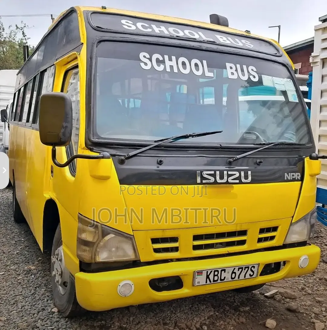 Isuzu NQR 2008 Yellow