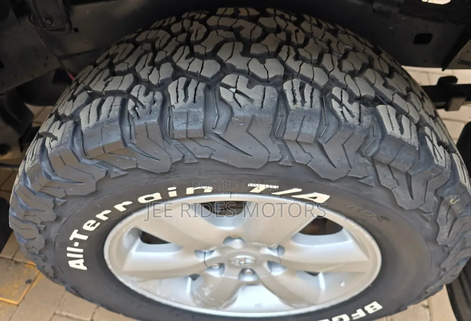 Toyota Hilux 2011 Silver