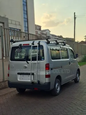 Toyota Lite-Ace 2018 Silver