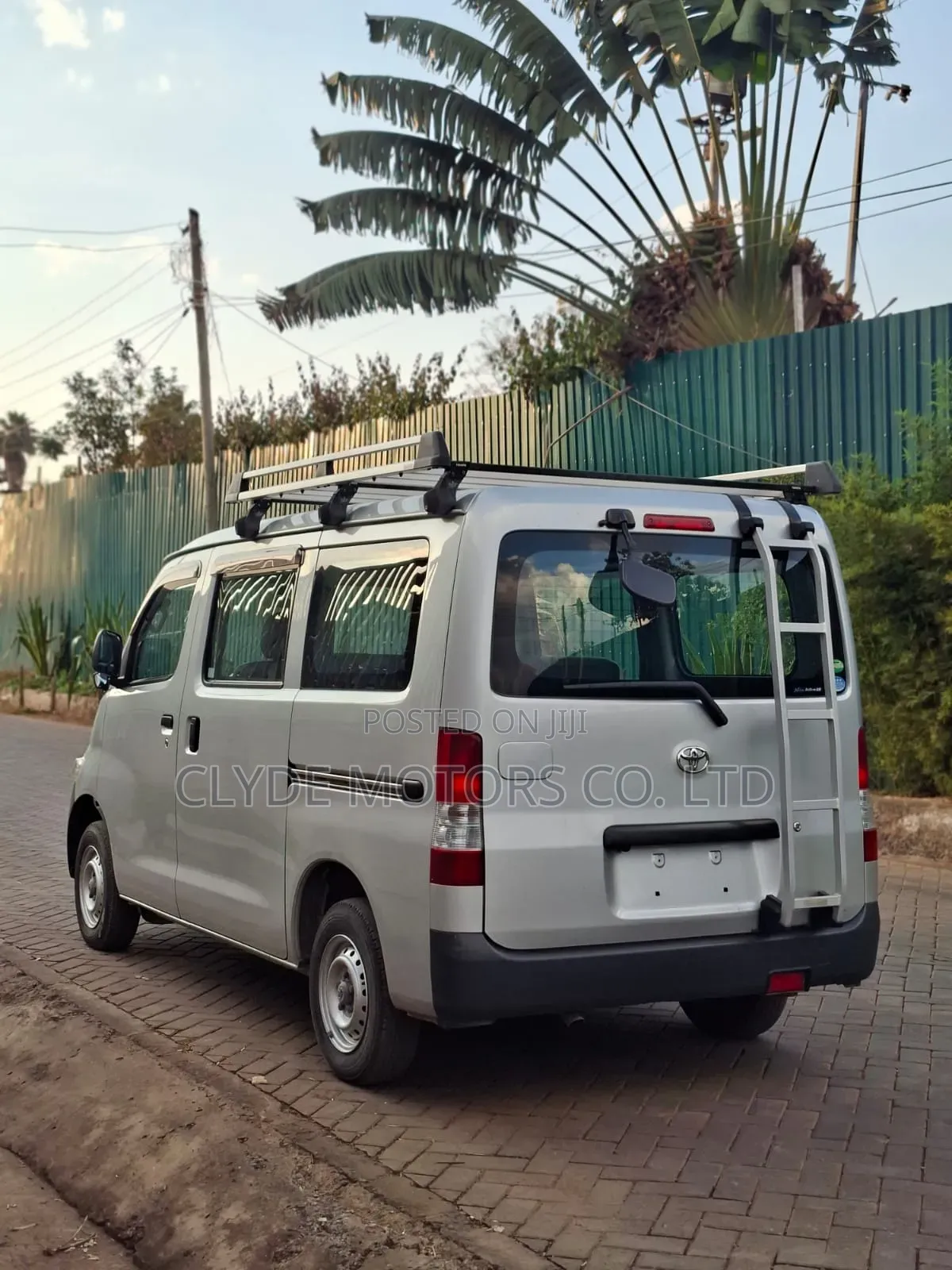 Toyota Lite-Ace 2018 Silver
