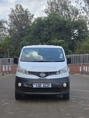 Nissan NV200 2015