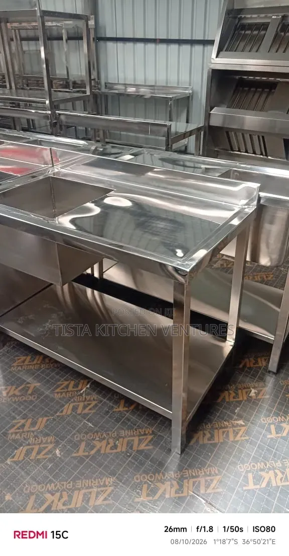Commercial Sink, Single Bowl Sink. 4 by 2 Feets