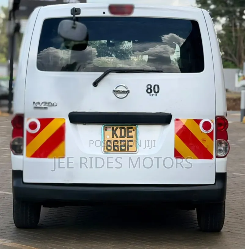 Nissan Caravan (Urvan) 2014