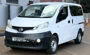 Nissan Caravan (Urvan) 2014