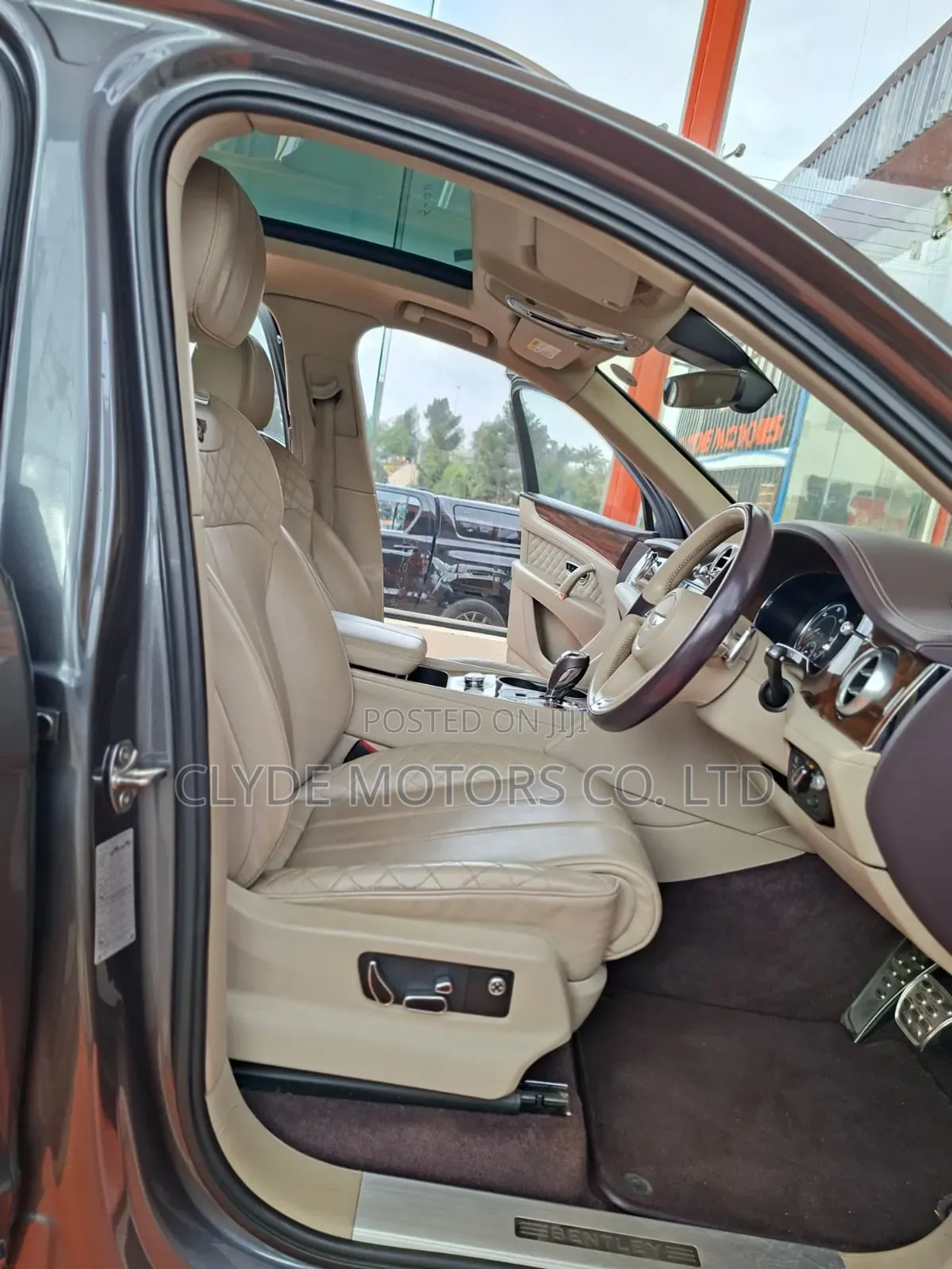 Bentley Bentayga 2018 Gray