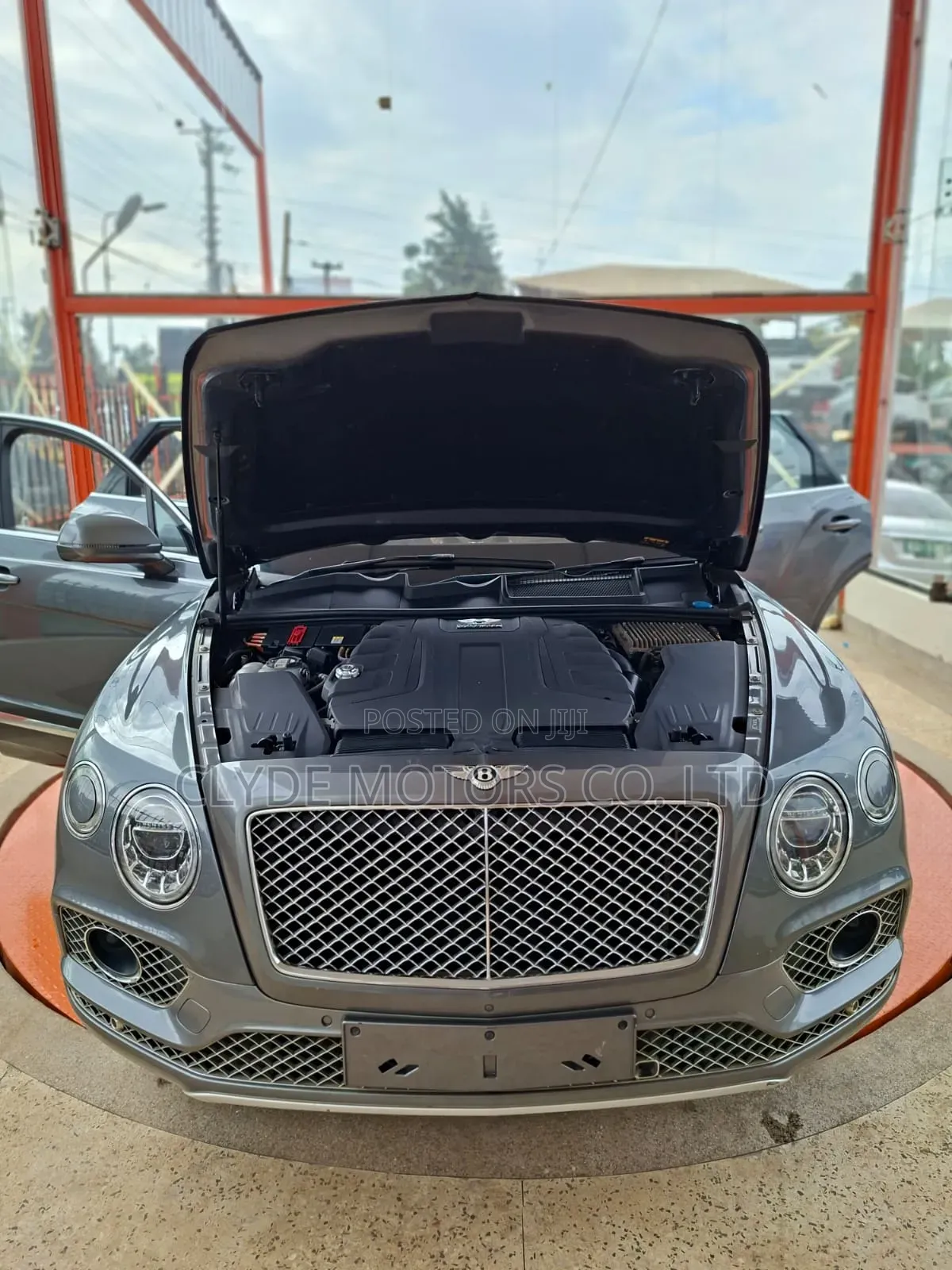 Bentley Bentayga 2018 Gray