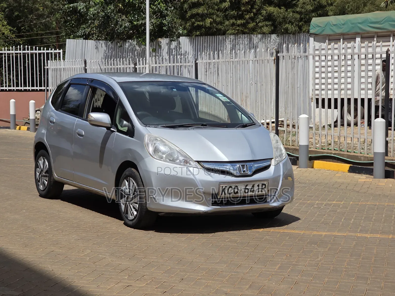 Honda Fit 2012 Silver
