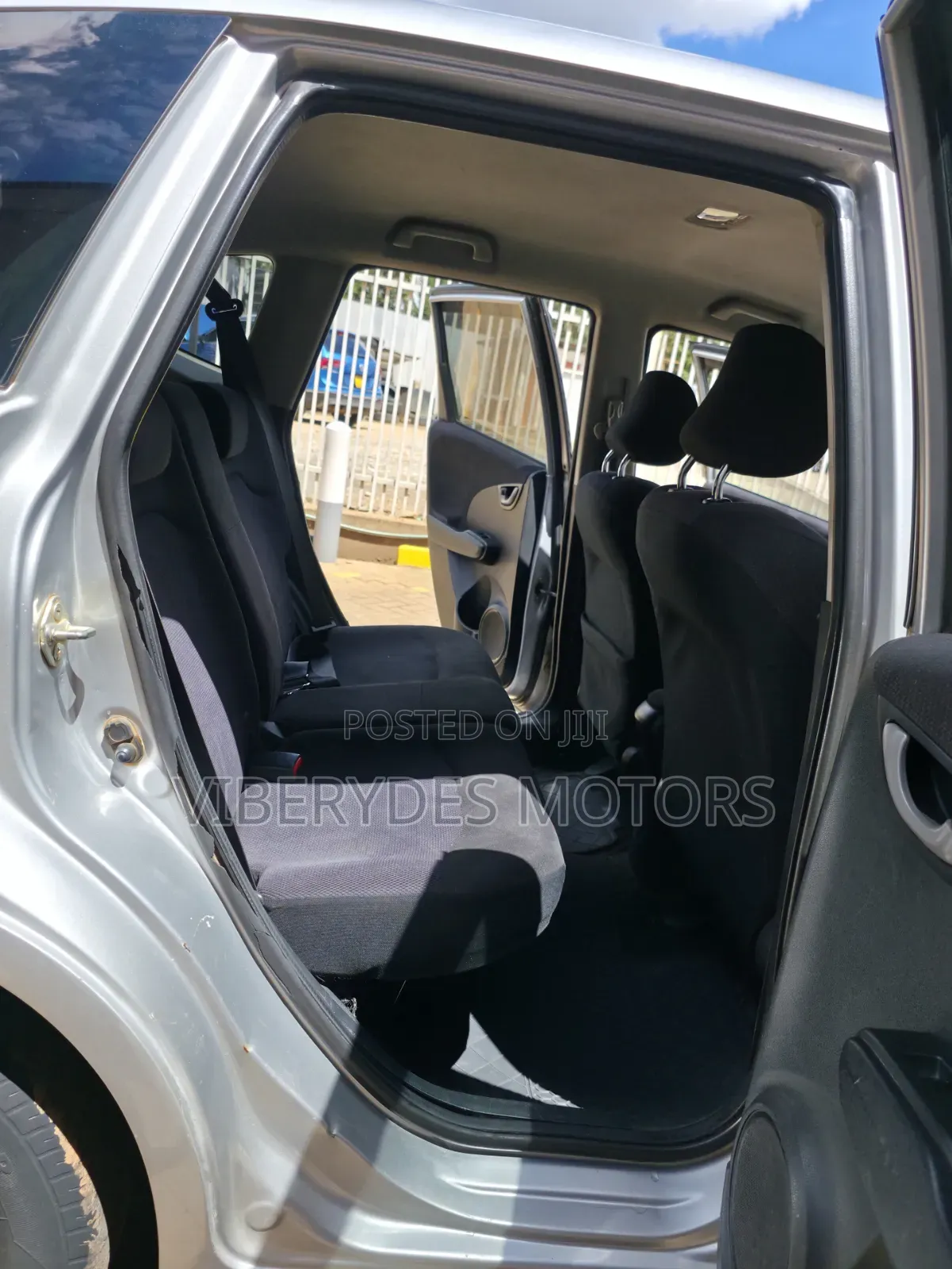 Honda Fit 2012 Silver