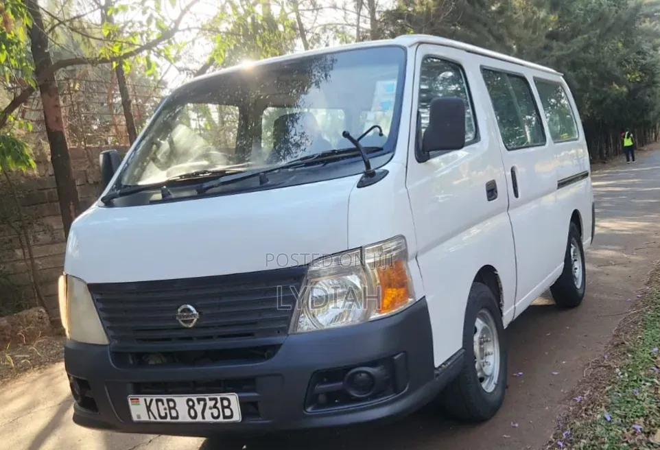 Nissan Caravan (Urvan) 2008 White