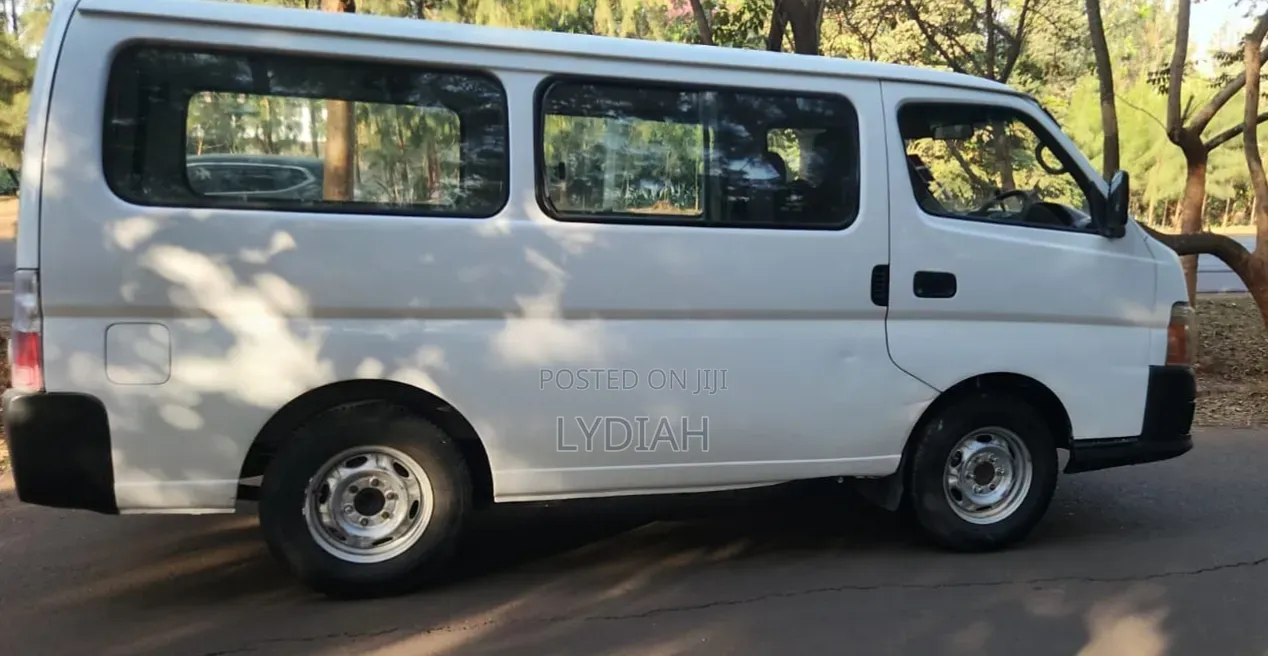 Nissan Caravan (Urvan) 2008 White