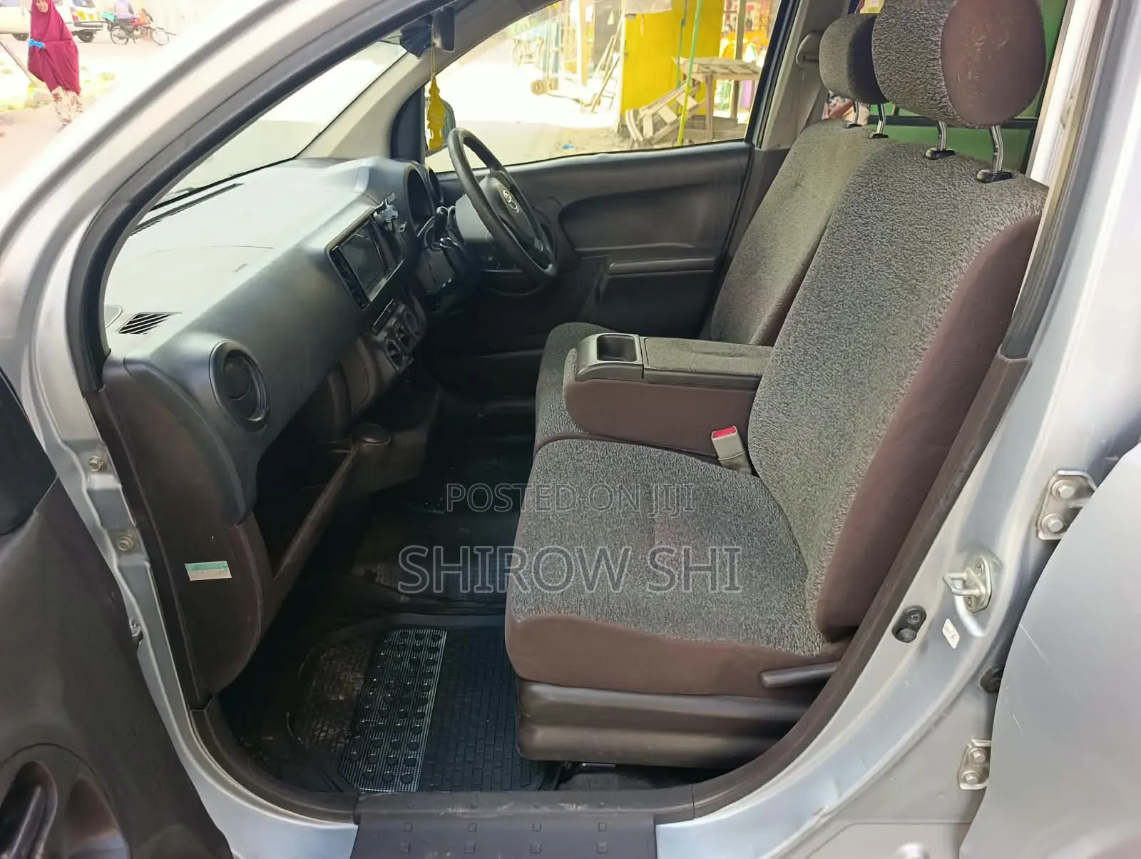 Toyota Passo 2013 Silver