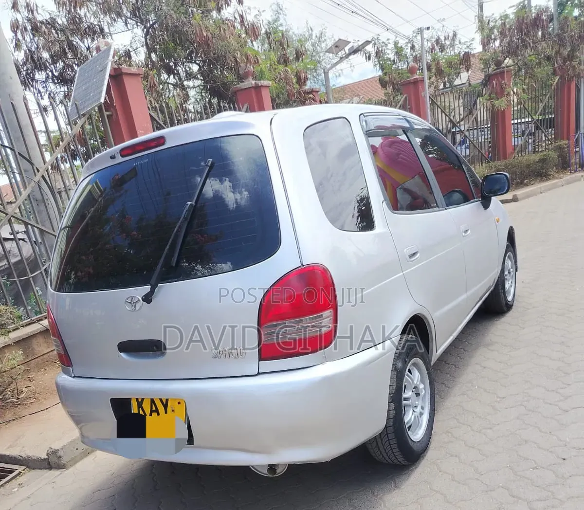Toyota Corolla Spacio 2000 Silver