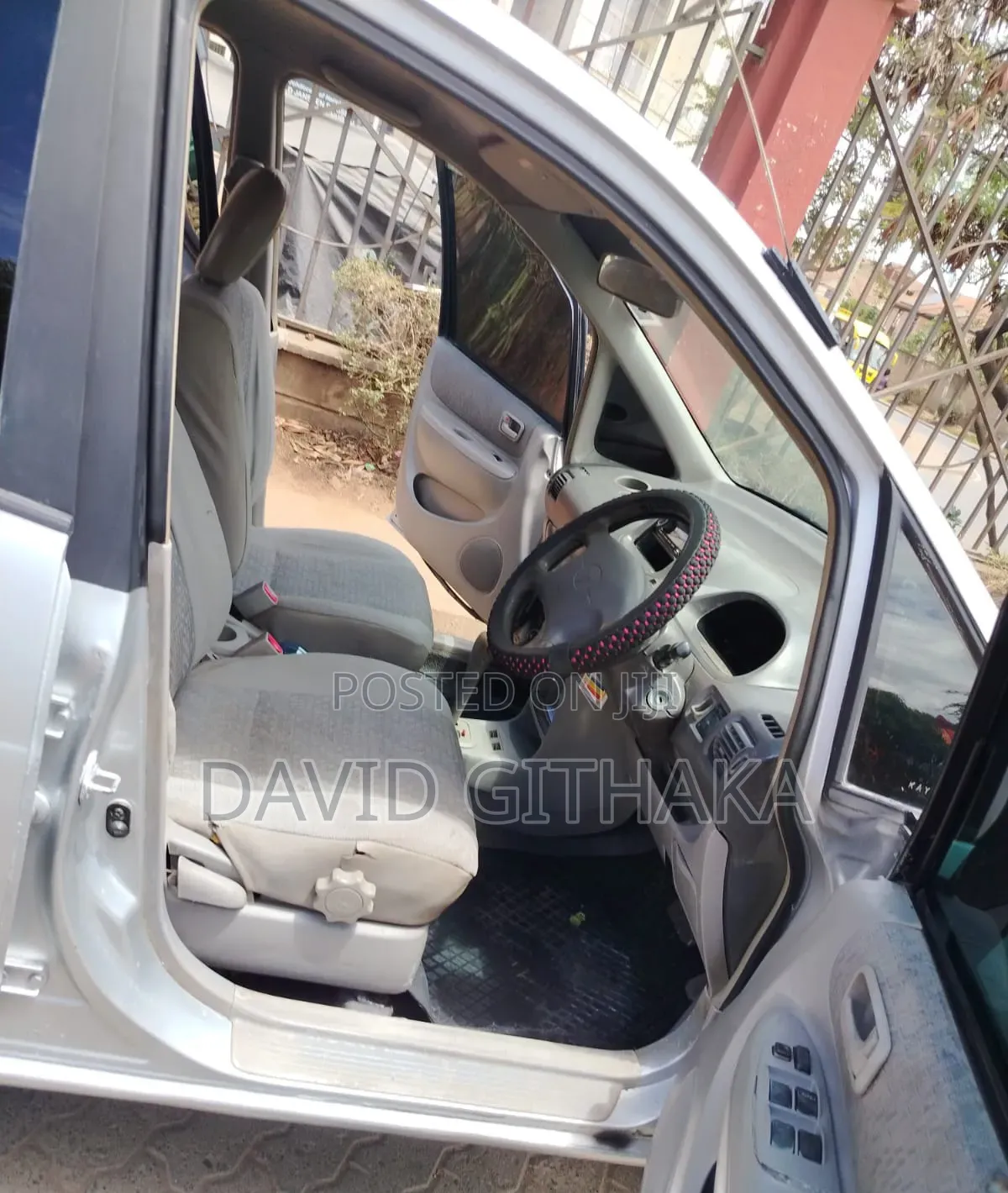 Toyota Corolla Spacio 2000 Silver