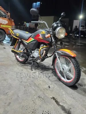 Honda CB 2022 Red