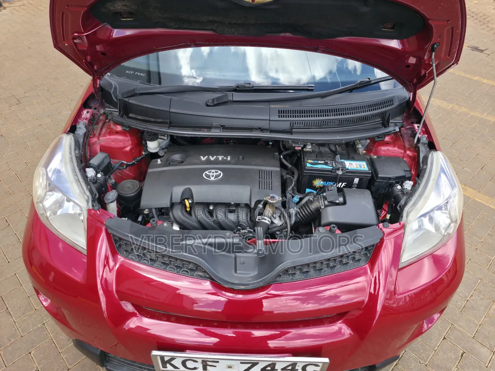 Toyota IST 2008 Red
