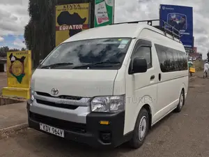 14 Seater Van for Hire Nairobi – Toyota Hiace With Driver