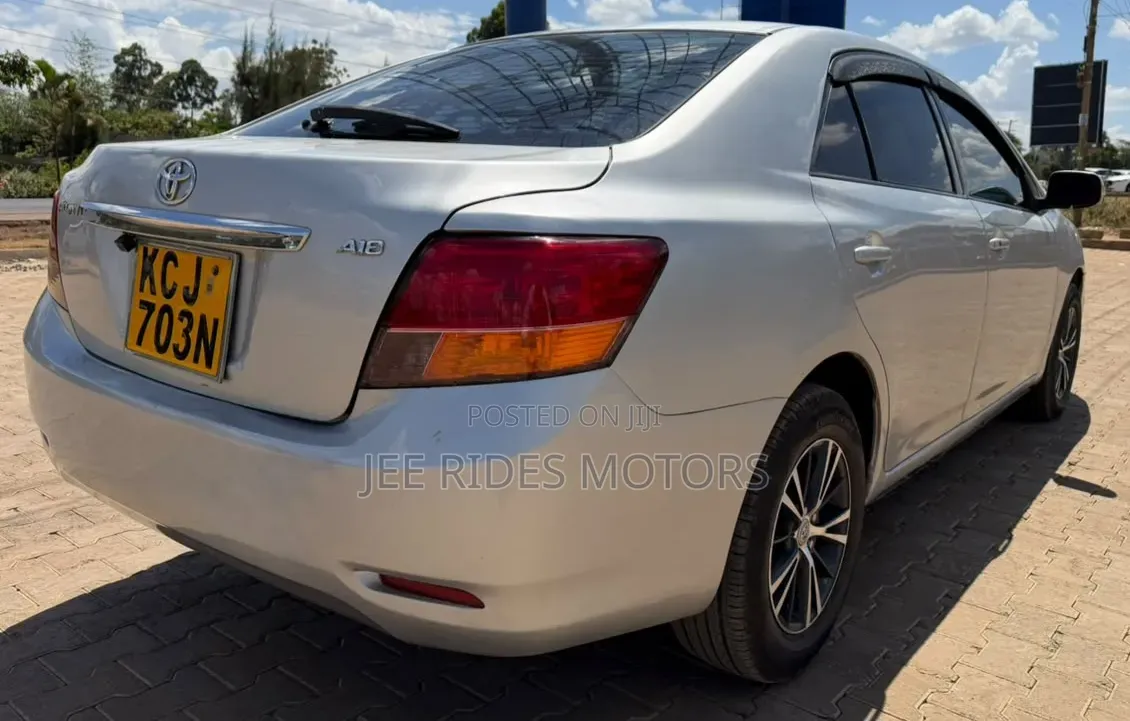 Toyota Allion 2010 Silver
