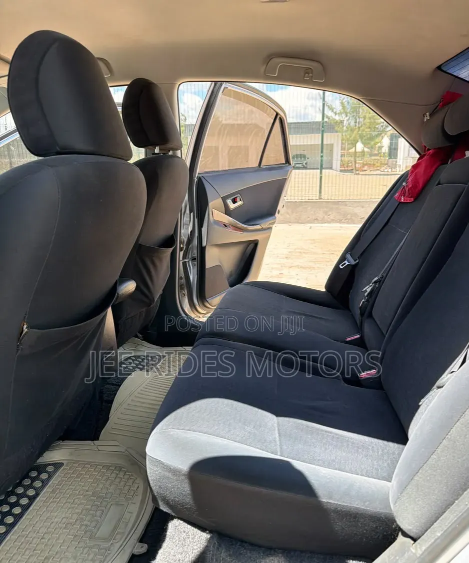 Toyota Allion 2010 Silver