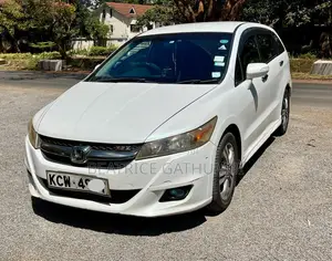 Honda Stream 2012 Pearl