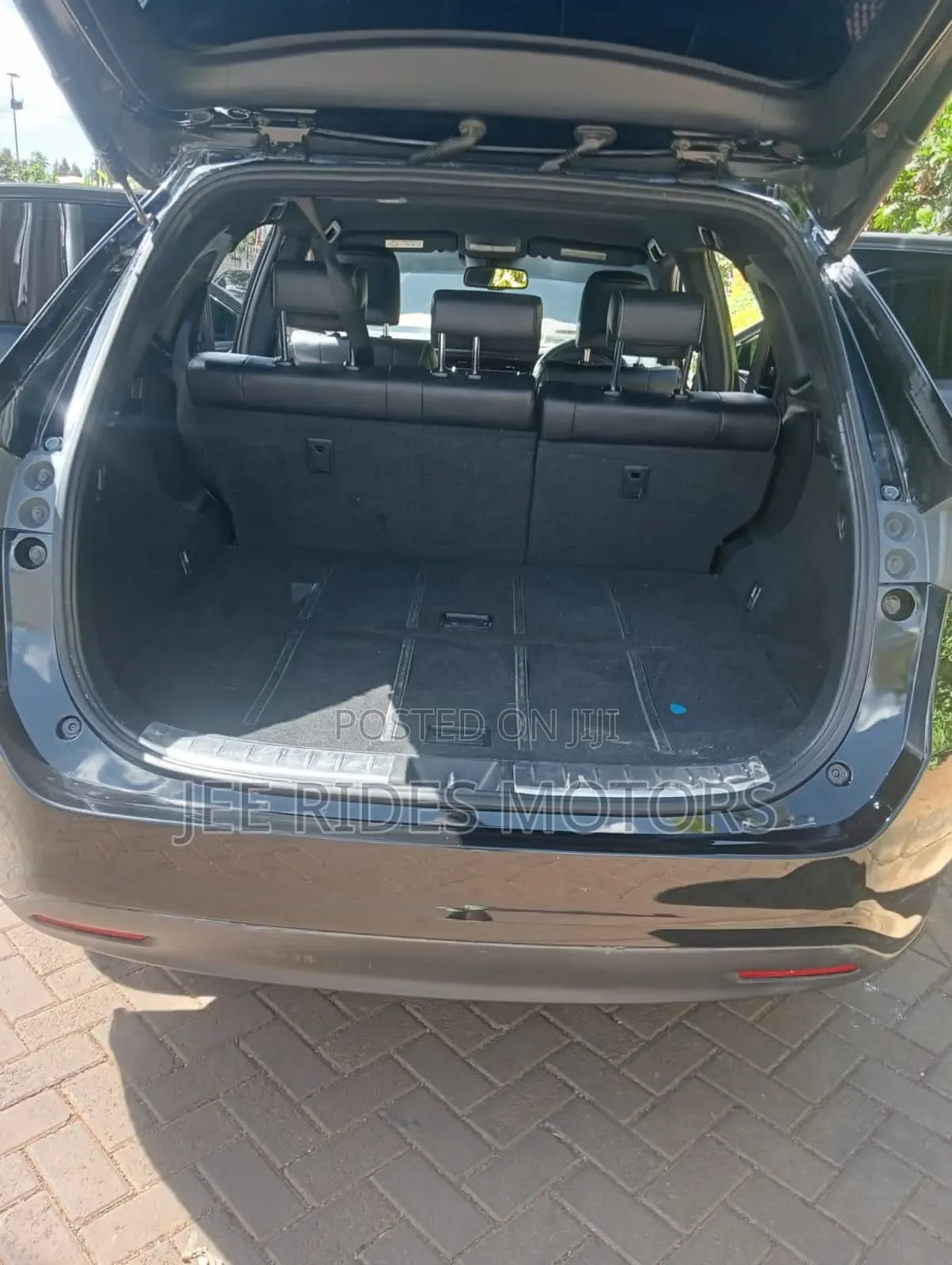 Toyota Harrier 2014